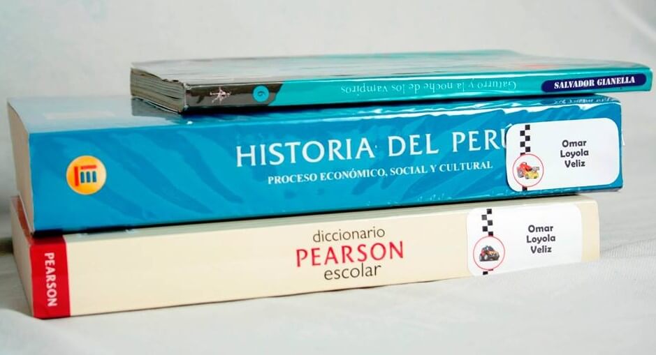 4 Originales etiquetas personalizadas escolares para cuadernos de niños